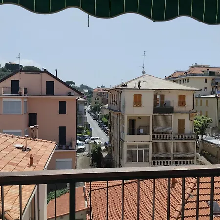 Silenzioso Comodo Alle Spiagge E Stazione Ferroviaria