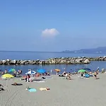 Silenzioso Comodo Alle Spiagge E Stazione Ferroviaria Διαμέρισμα Lavagna