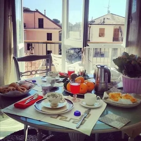 Silenzioso Comodo Alle Spiagge E Stazione Ferroviaria Apartment *