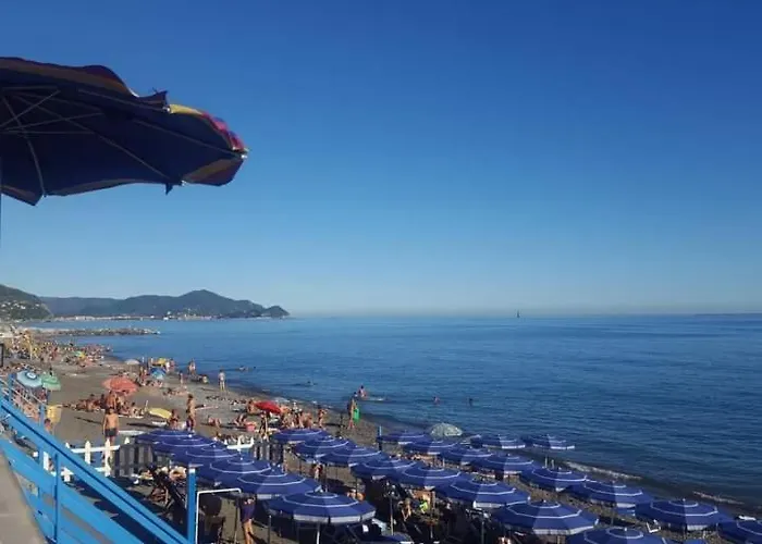 Silenzioso Comodo Alle Spiagge E Stazione Ferroviaria Apartamento